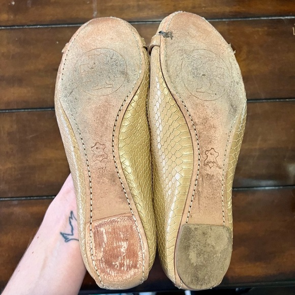 Tory Burch Women's SnakePrint Tan Flats - Picture 7 of 8